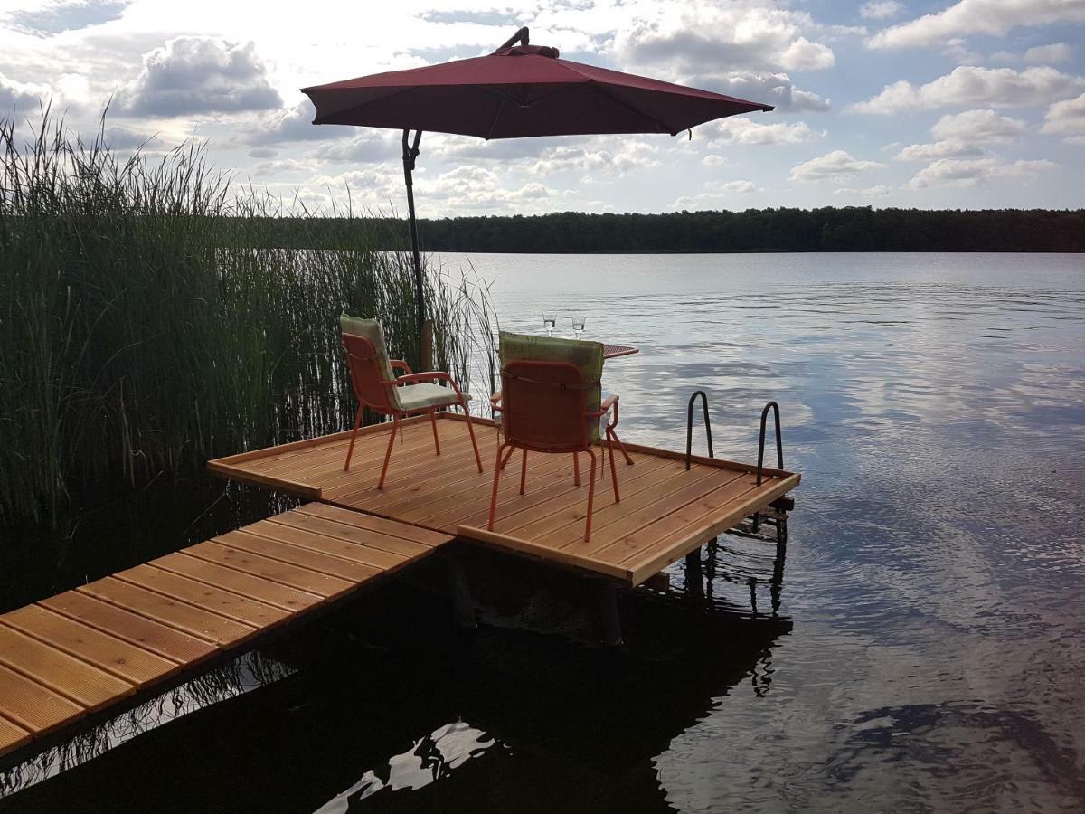 Zeuthen Ferienwohnung Am See, Stadtgrenze Berlin Exterior foto